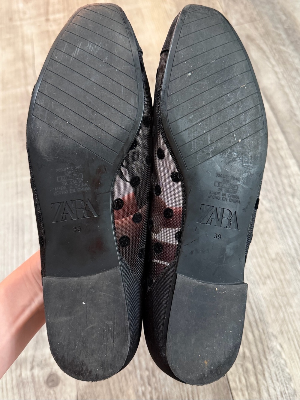 Zara Black Polka Dot Mesh Ballet Flats - Picture 4 of 4